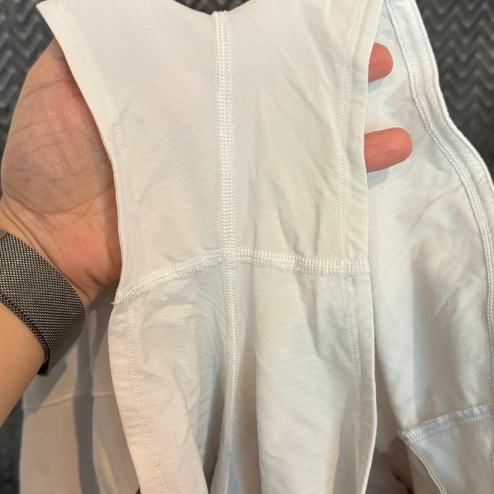 Lululemon Speed Up Short 2.5" Inseam White - Picture 6 of 7
